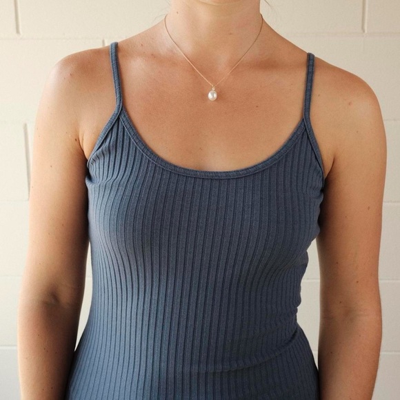 Express Navy Ribbed Camisole - Picture 2 of 7